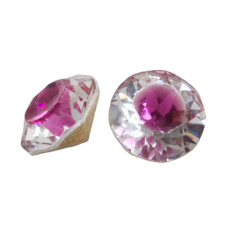Chaton SS29 (6 mm) Center Pink (25 pièces)
