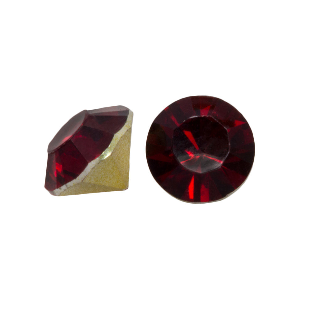 Chaton SS29 (6 mm) Deep Red (25 pièces)