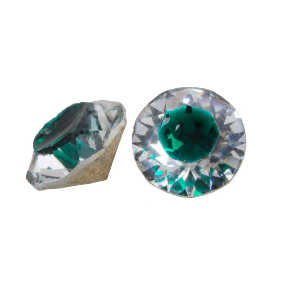 Chaton SS29 (6 mm) Center Deep Green (25 pièces)