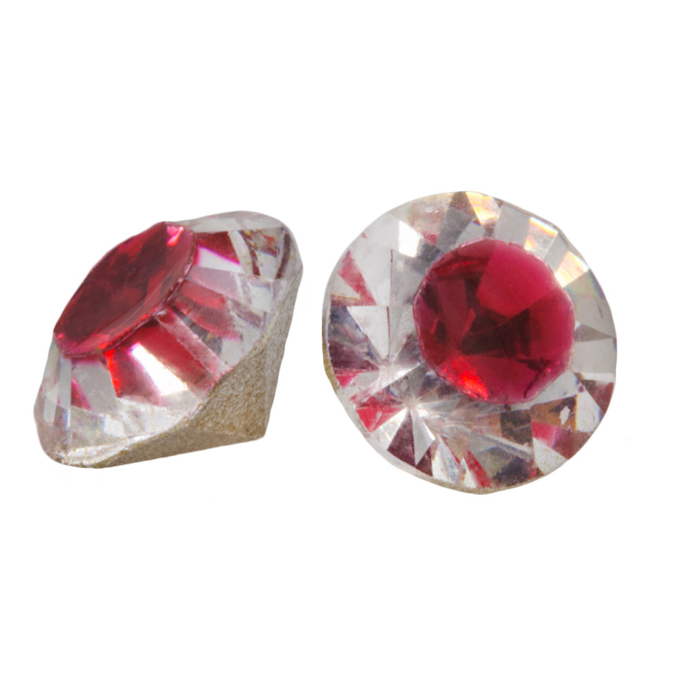 Chaton SS39 (8 mm) Center Red Rose (25 pièces)